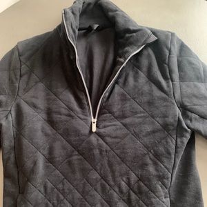 Lulu Lemon black pull over